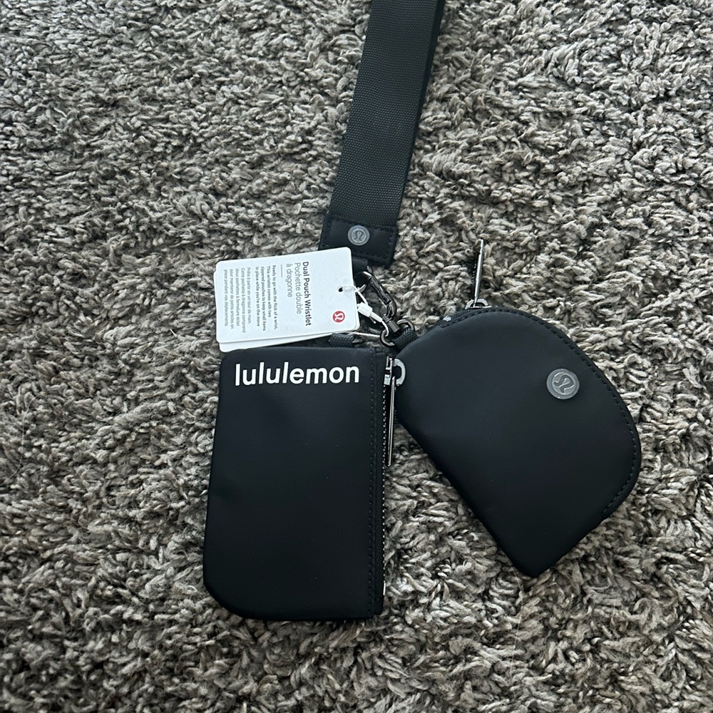 Lululemon dual pouch wristlet